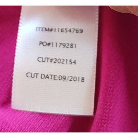 Torrid Size 00 Fushia v neck blouse flowy polyester spandex blend - Picture 14 of 14